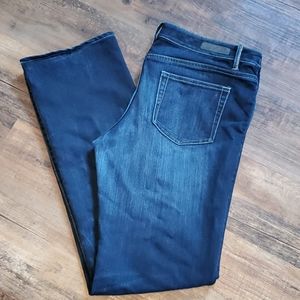 Designer Elie Tahari Adena size 14 jeans.